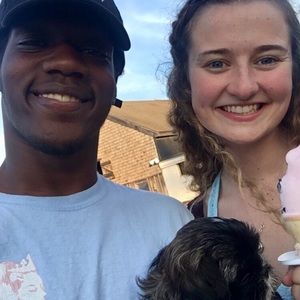 Meet your Posher, Abigail